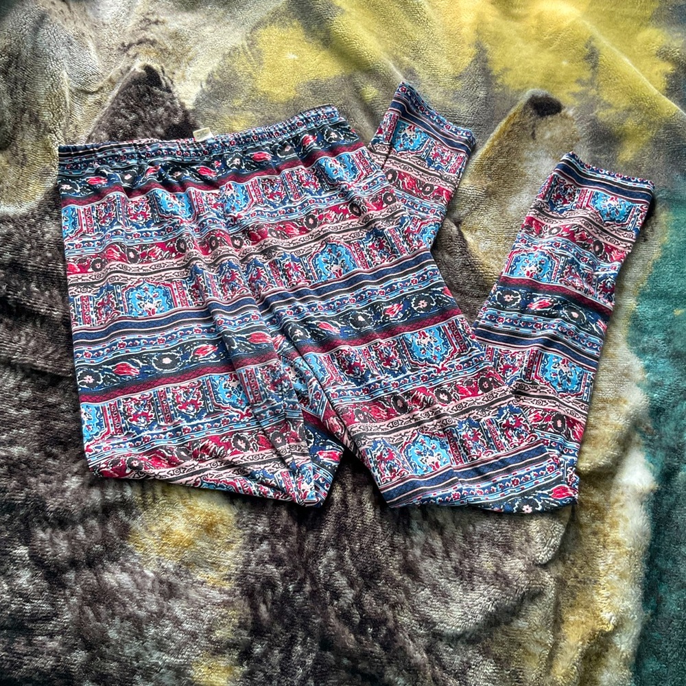 💸PINK ROSE LEGGINGS ❤️💙🖤 size L